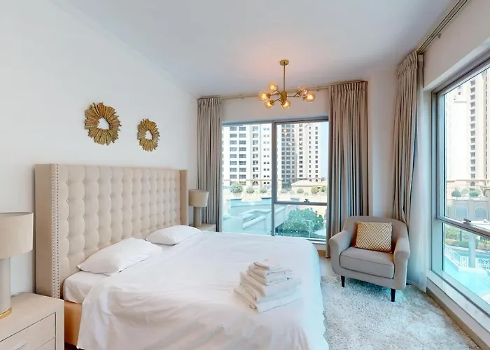 Best 2 Bedroom Marina Apartment