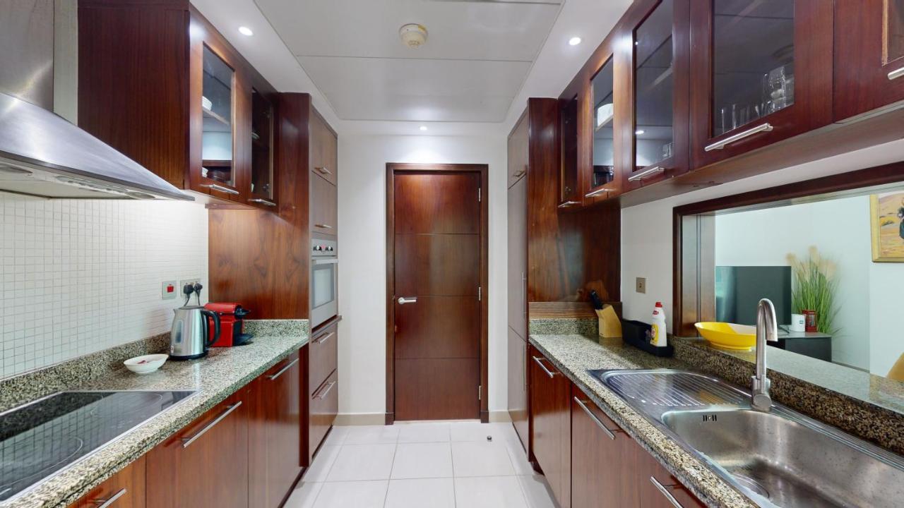 2 Bedroom Marina Apartment *